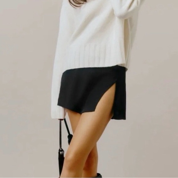 Reformation Dresses & Skirts - Reformation Margot Mini Skirt, size 4